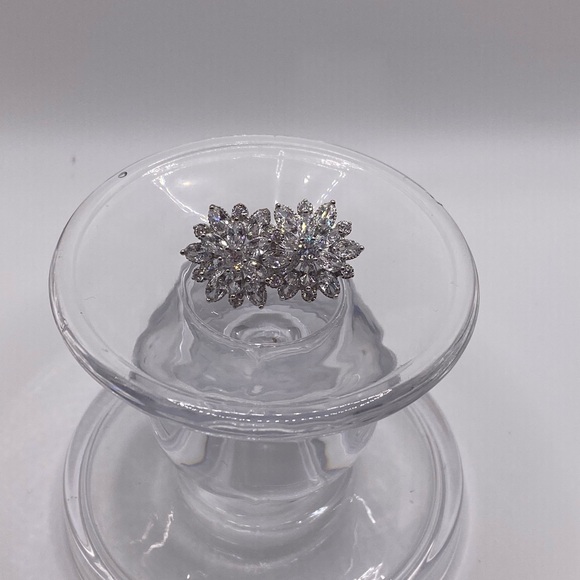 Earrings - Picture 3 of 3